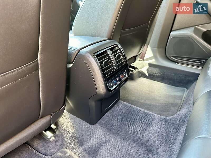 Лифтбек Volkswagen Arteon 2017 в Киеве фото 52 Лифтбек Volkswagen Arteon 2017 в Киеве