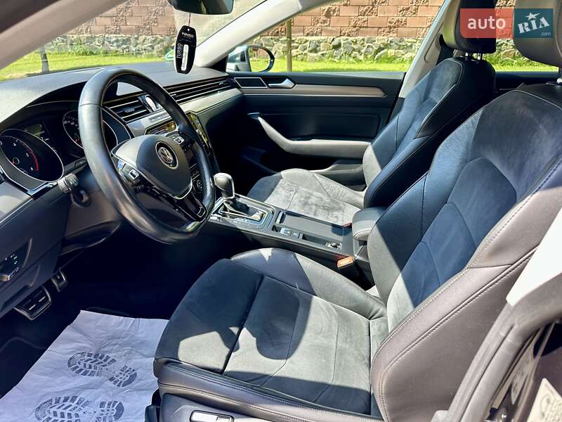 Лифтбек Volkswagen Arteon 2017 в Киеве фото 57 Лифтбек Volkswagen Arteon 2017 в Киеве