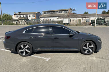 Лифтбек Volkswagen Arteon 2021 в Ромнах