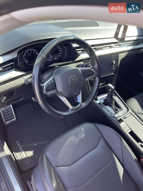 Ліфтбек Volkswagen Arteon 2021 в Ромнах