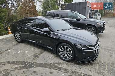 Лифтбек Volkswagen Arteon 2018 в Львове