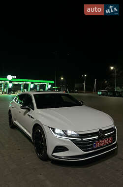 Універсал Volkswagen Arteon 2021 в 