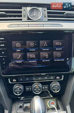 Лифтбек Volkswagen Arteon 2019 в 