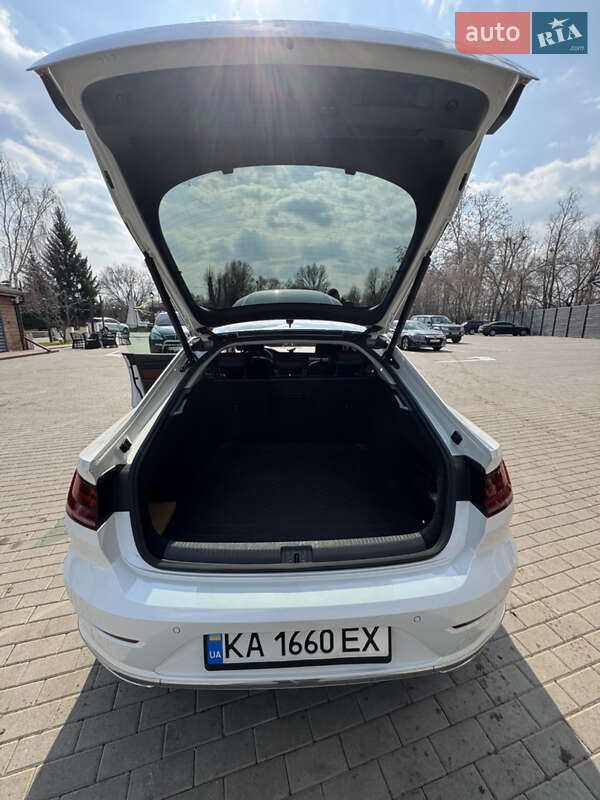 Ліфтбек Volkswagen Arteon 2019 в Києві
