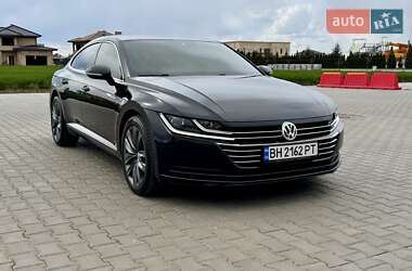 Лифтбек Volkswagen Arteon 2017 в 