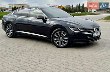 Лифтбек Volkswagen Arteon 2017 в 