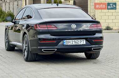 Лифтбек Volkswagen Arteon 2017 в 