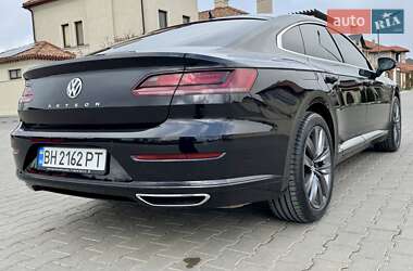 Лифтбек Volkswagen Arteon 2017 в 