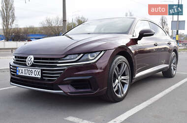 Лифтбек Volkswagen Arteon 2017 в 
