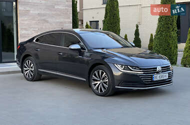 Ліфтбек Volkswagen Arteon 2018 в Ужгороді