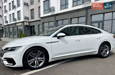 Ліфтбек Volkswagen Arteon 2018 в 