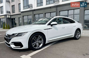 Ліфтбек Volkswagen Arteon 2018 в 