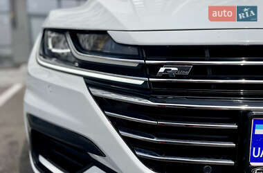 Ліфтбек Volkswagen Arteon 2018 в 