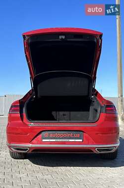 Ліфтбек Volkswagen Arteon 2019 в 
