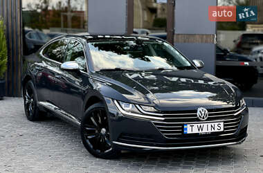 Лифтбек Volkswagen Arteon 2018 в 
