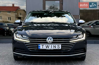 Лифтбек Volkswagen Arteon 2018 в 