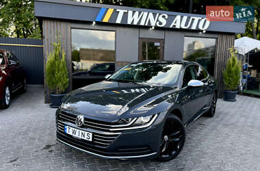 Лифтбек Volkswagen Arteon 2018 в 