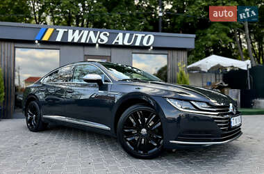 Лифтбек Volkswagen Arteon 2018 в 