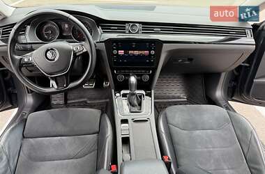 Лифтбек Volkswagen Arteon 2017 в 