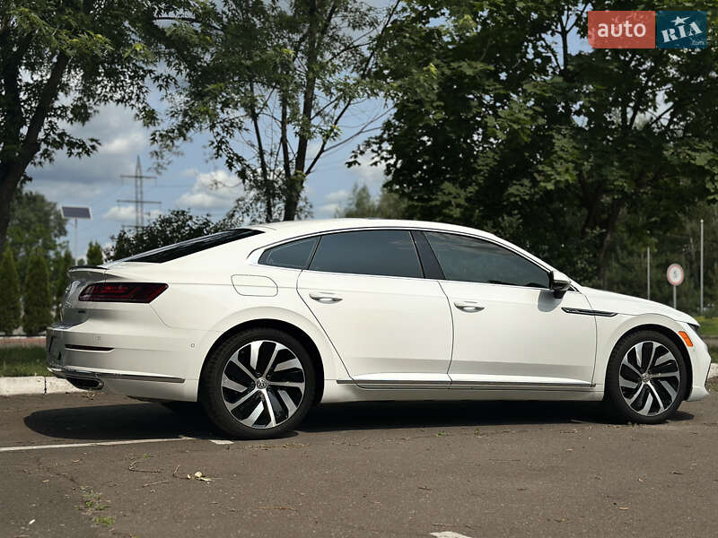 Лифтбек Volkswagen Arteon 2018 в Киеве