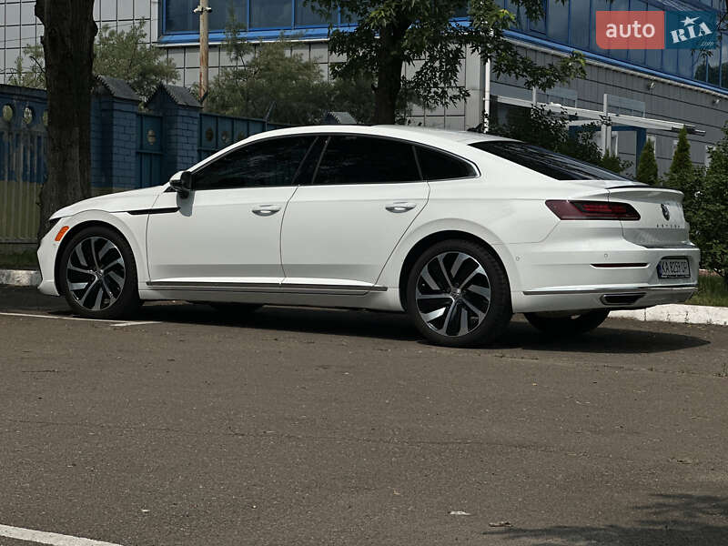 Лифтбек Volkswagen Arteon 2018 в Киеве