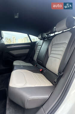 Лифтбек Volkswagen Arteon 2018 в 