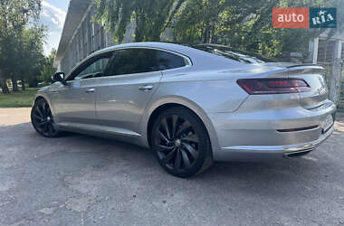 Лифтбек Volkswagen Arteon 2019 в 
