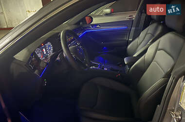Лифтбек Volkswagen Arteon 2019 в 