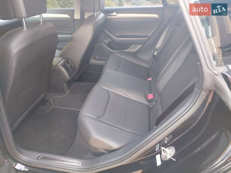 Лифтбек Volkswagen Arteon 2020 в Киеве