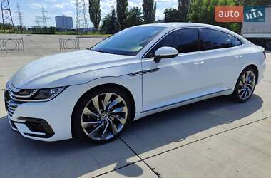 Лифтбек Volkswagen Arteon 2019 в Киеве