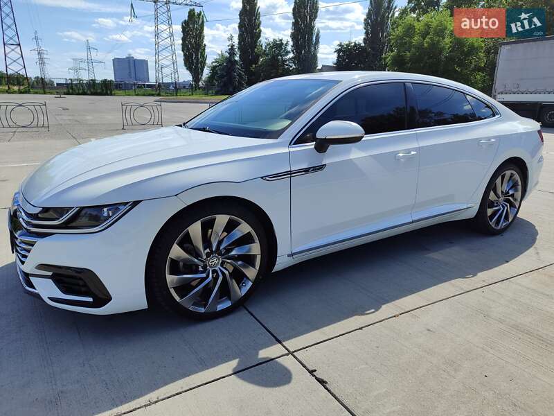 Лифтбек Volkswagen Arteon 2019 в 