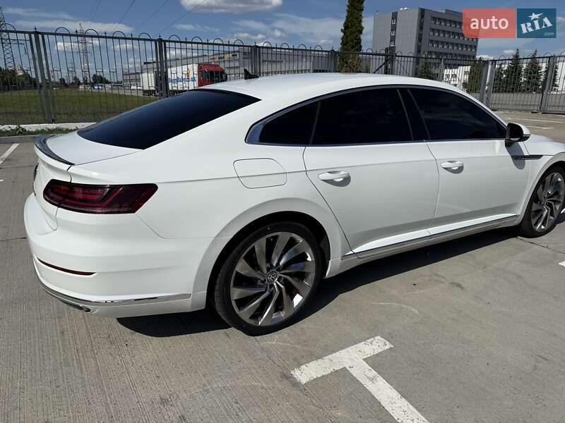 Лифтбек Volkswagen Arteon 2019 в Киеве