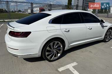 Лифтбек Volkswagen Arteon 2019 в 