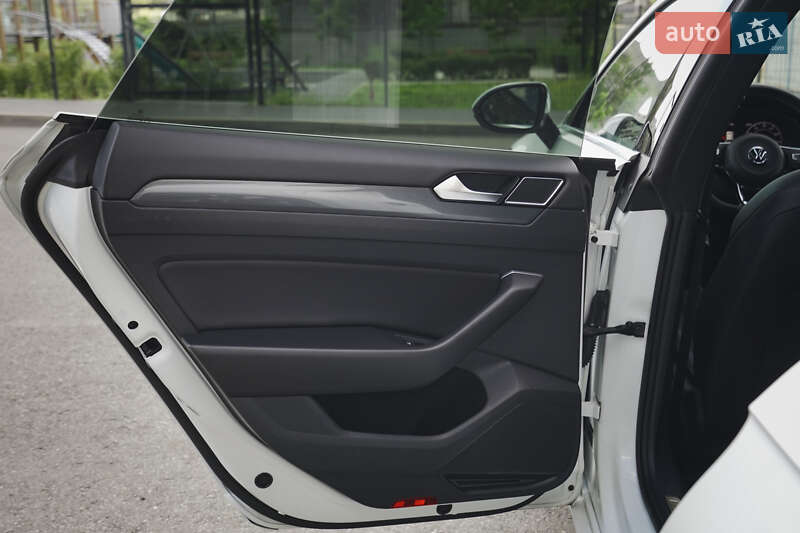 Лифтбек Volkswagen Arteon 2019 в Харькове