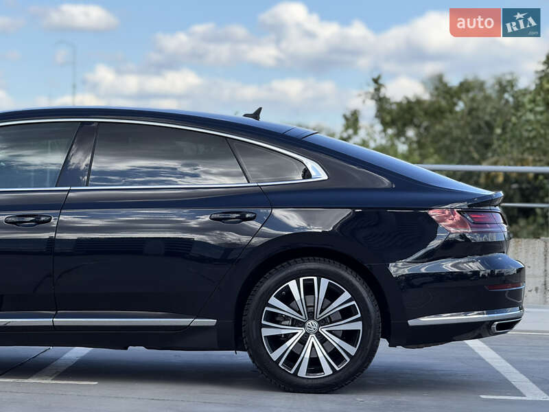 Лифтбек Volkswagen Arteon 2020 в Киеве