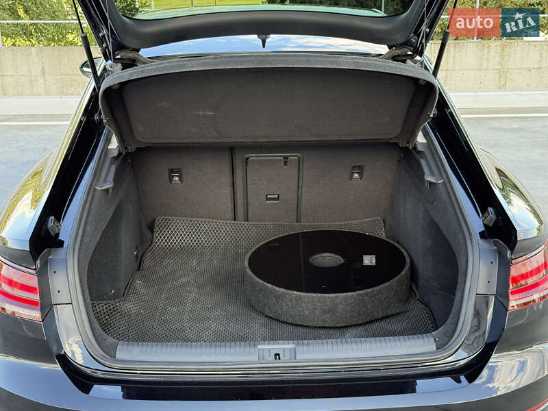 Лифтбек Volkswagen Arteon 2020 в Киеве