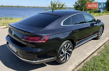 Лифтбек Volkswagen Arteon 2017 в 