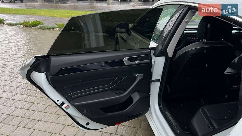 Лифтбек Volkswagen Arteon 2021 в Львове