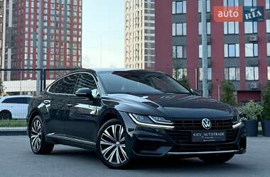 Лифтбек Volkswagen Arteon 2018 в Киеве