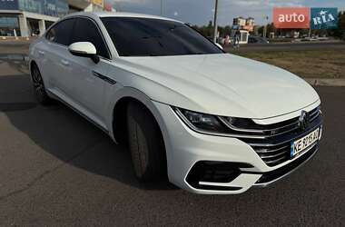 Лифтбек Volkswagen Arteon 2020 в 