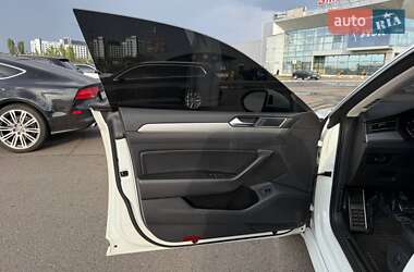 Лифтбек Volkswagen Arteon 2020 в 