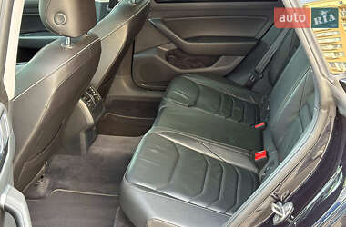 Лифтбек Volkswagen Arteon 2017 в 