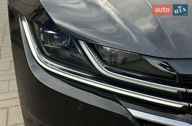 Лифтбек Volkswagen Arteon 2017 в 