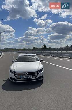 Лифтбек Volkswagen Arteon 2017 в 