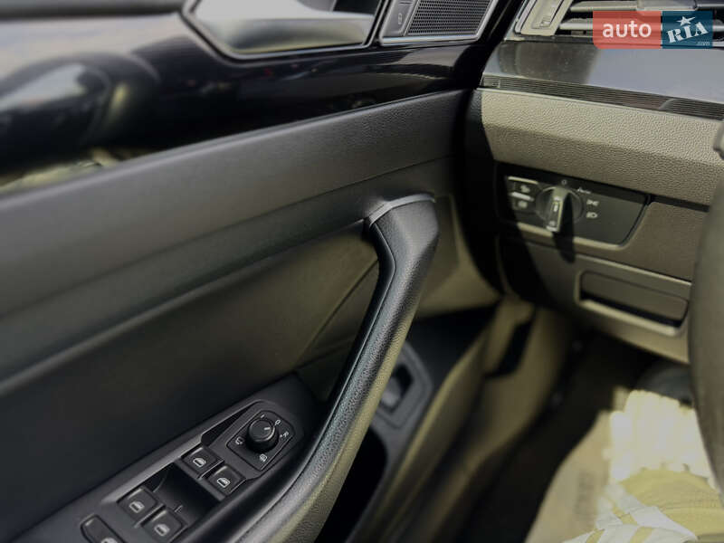 Лифтбек Volkswagen Arteon 2017 в Киеве