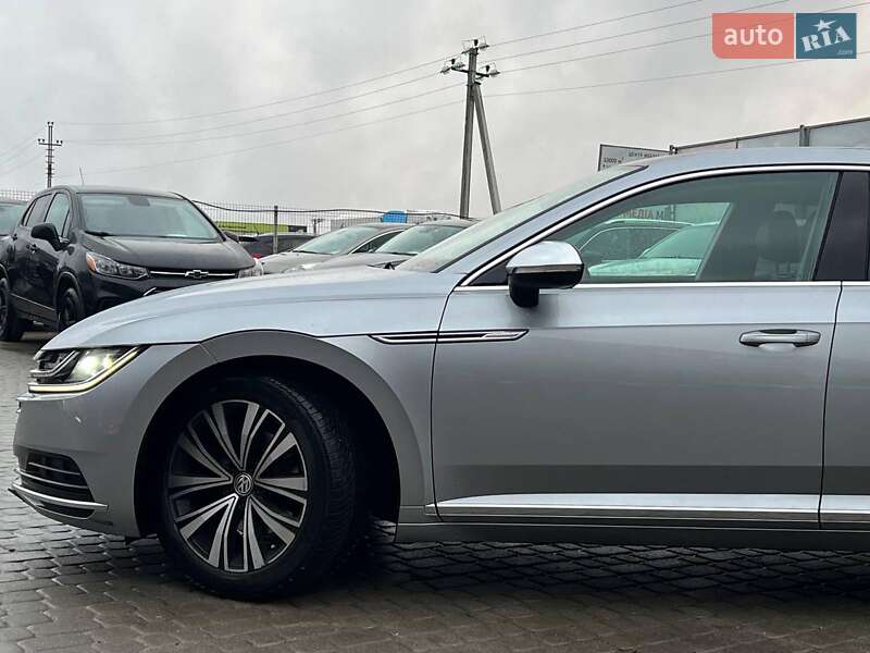 Лифтбек Volkswagen Arteon 2018 в Львове