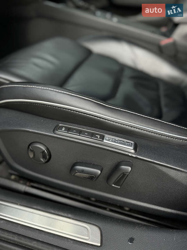 Лифтбек Volkswagen Arteon 2018 в Киеве