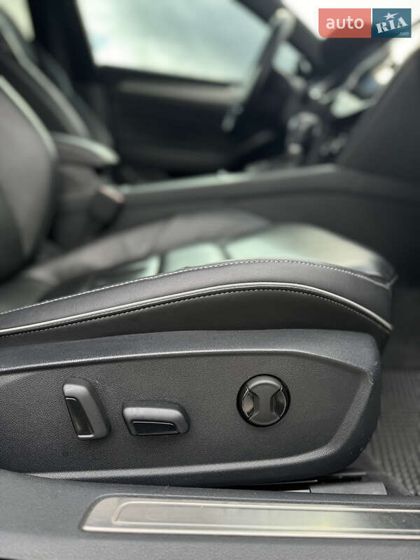 Лифтбек Volkswagen Arteon 2018 в Киеве