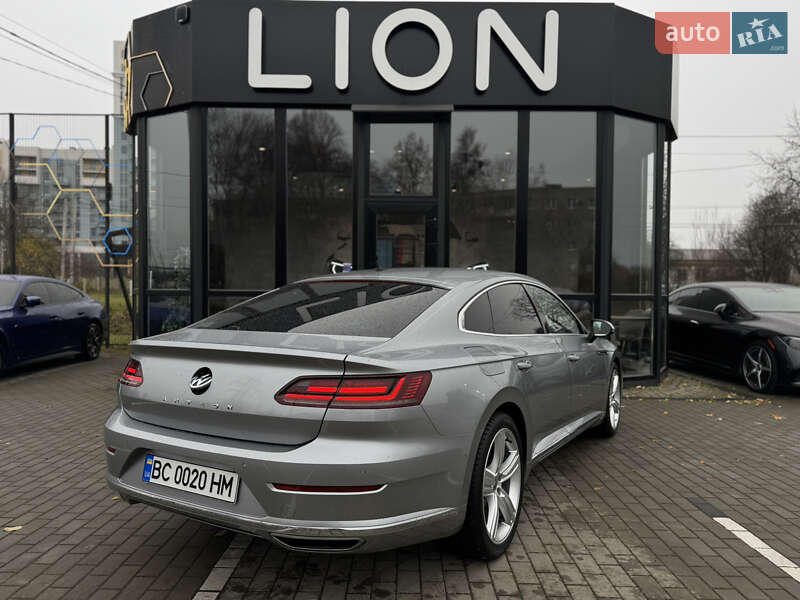 Лифтбек Volkswagen Arteon 2017 в Львове