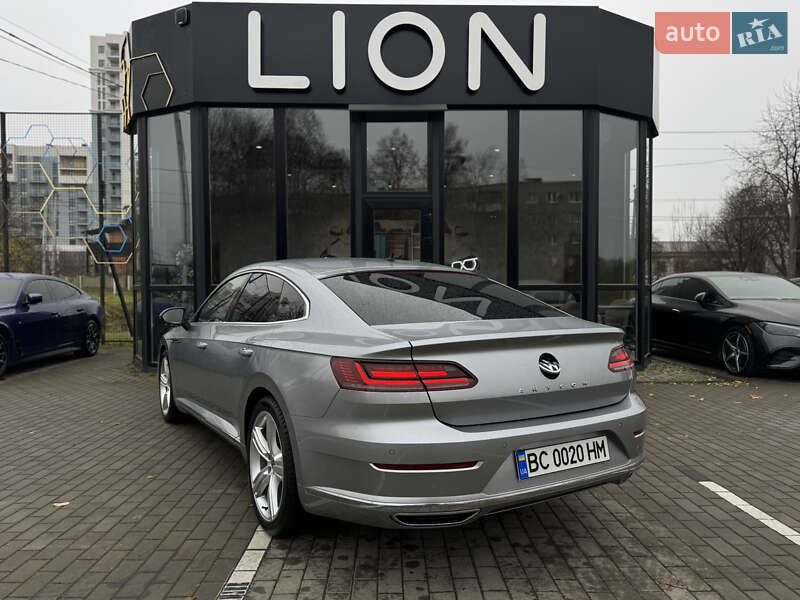 Лифтбек Volkswagen Arteon 2017 в Львове